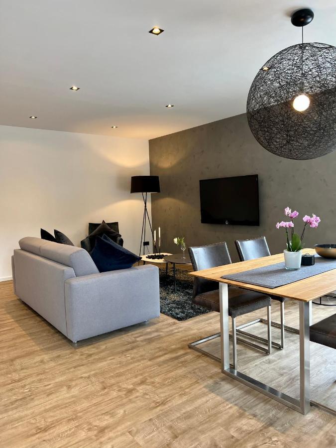 "Auslese 54" -Direkt Am Moselufer- Gaestezimmer & Ferienwohnung 트라벤트라바흐 외부 사진