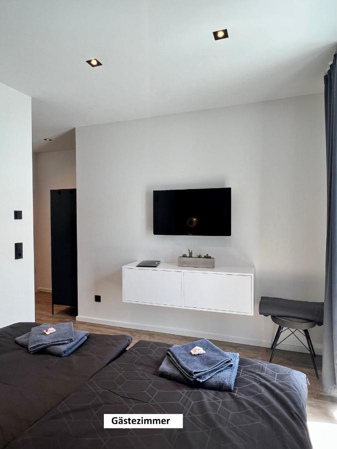 "Auslese 54" -Direkt Am Moselufer- Gaestezimmer & Ferienwohnung 트라벤트라바흐 외부 사진