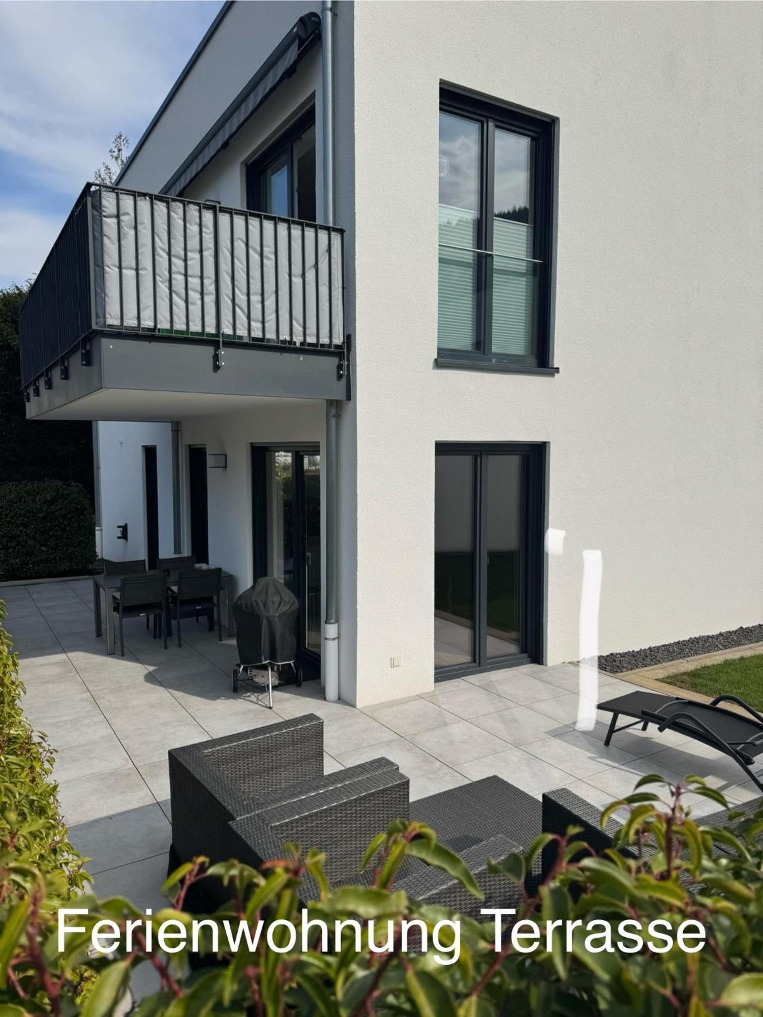"Auslese 54" -Direkt Am Moselufer- Gaestezimmer & Ferienwohnung 트라벤트라바흐 외부 사진
